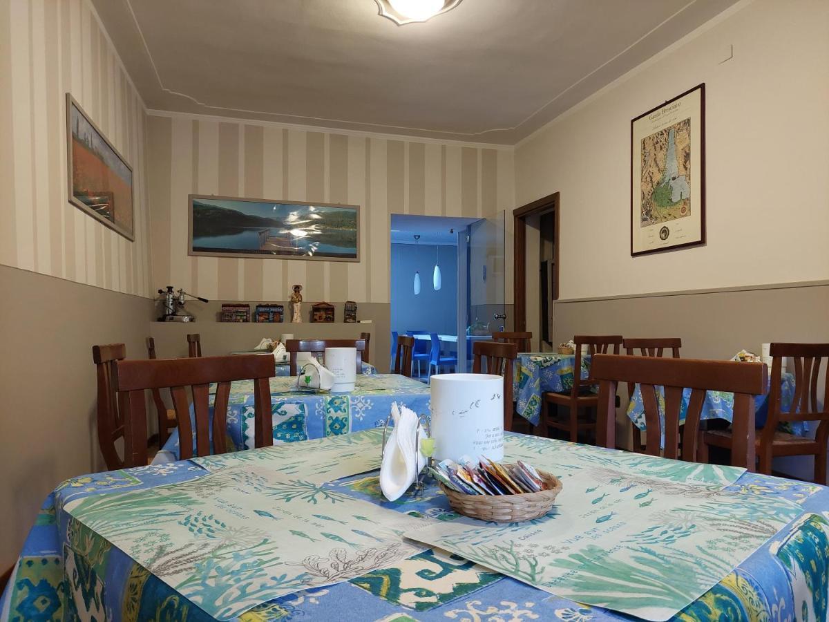 Hotel La Passeggiata Desenzano del Garda Kültér fotó