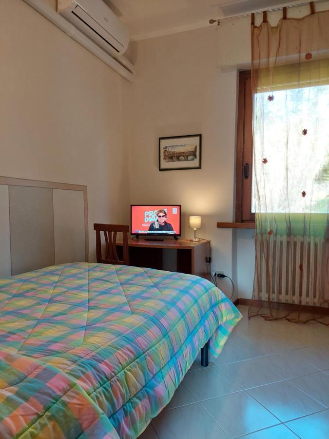 Hotel La Passeggiata Desenzano del Garda Kültér fotó